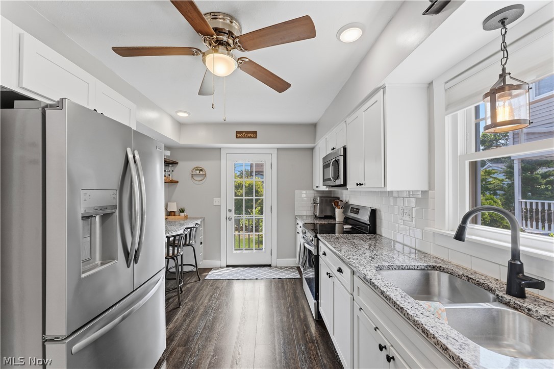 1563 Lewis Drive Lakewood OH 44107