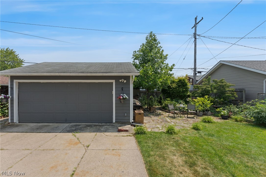 1563 Lewis Drive Lakewood OH 44107