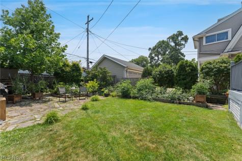 1563 Lewis Drive Lakewood OH 44107
