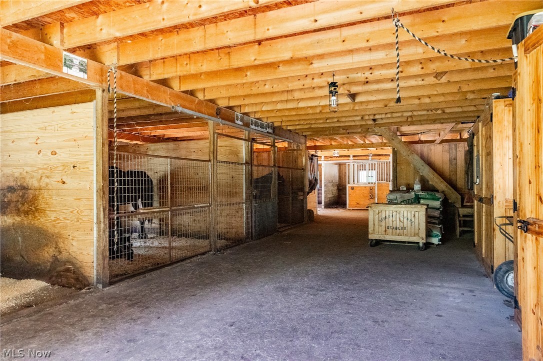 17721 Madison Road Middlefield OH 44062