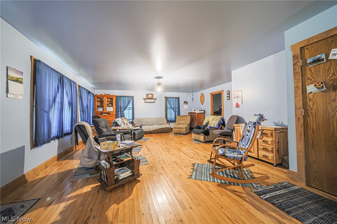 17721 Madison Road Middlefield OH 44062