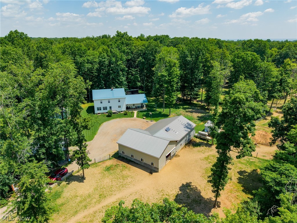 17721 Madison Road Middlefield OH 44062