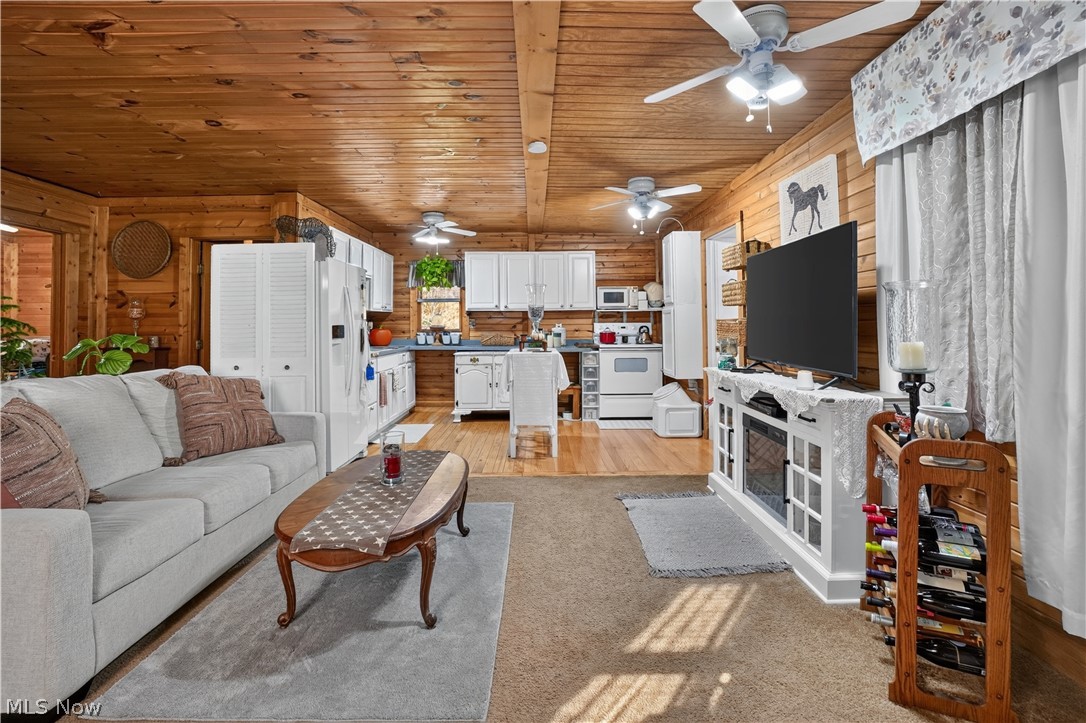 13366 Butternut Road Burton OH 44021
