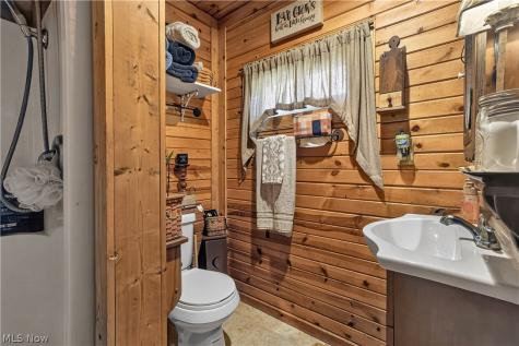 13366 Butternut Road Burton OH 44021