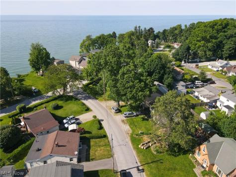 820 Peach Boulevard Willoughby OH 44094