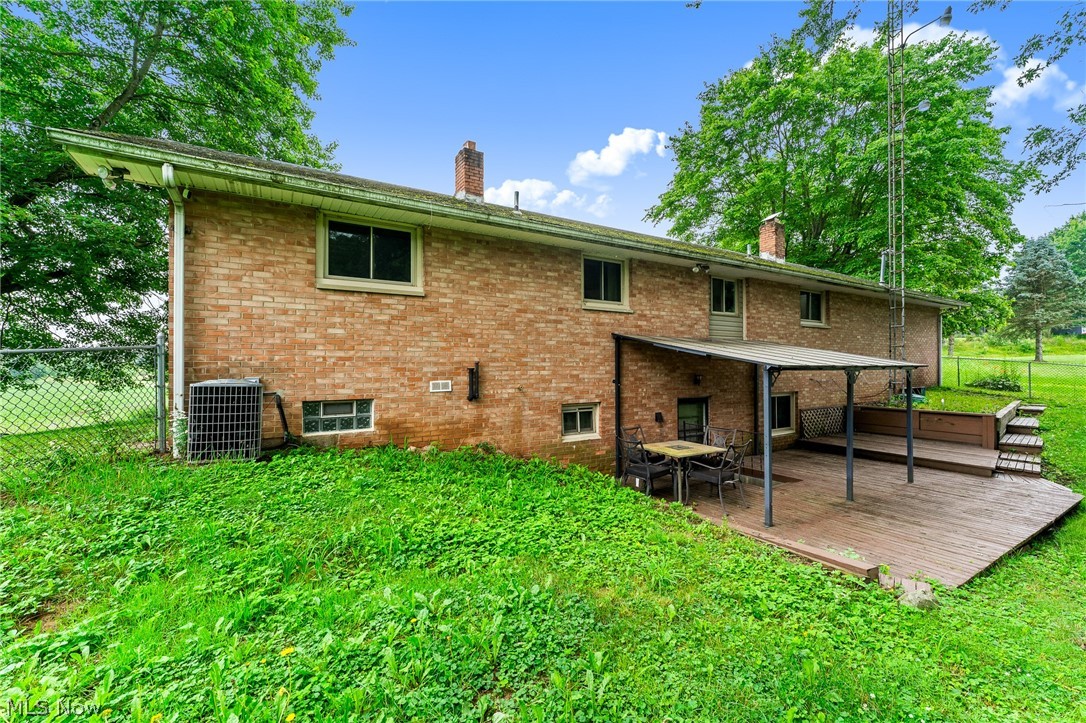 6235 Homeworth Road Homeworth OH 44634