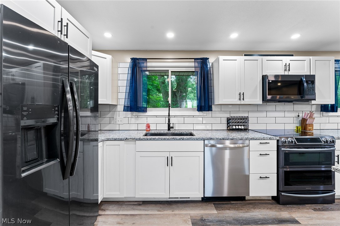 6235 Homeworth Road Homeworth OH 44634