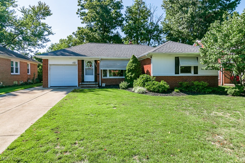 1200 Blanchester Road Lyndhurst OH 44124