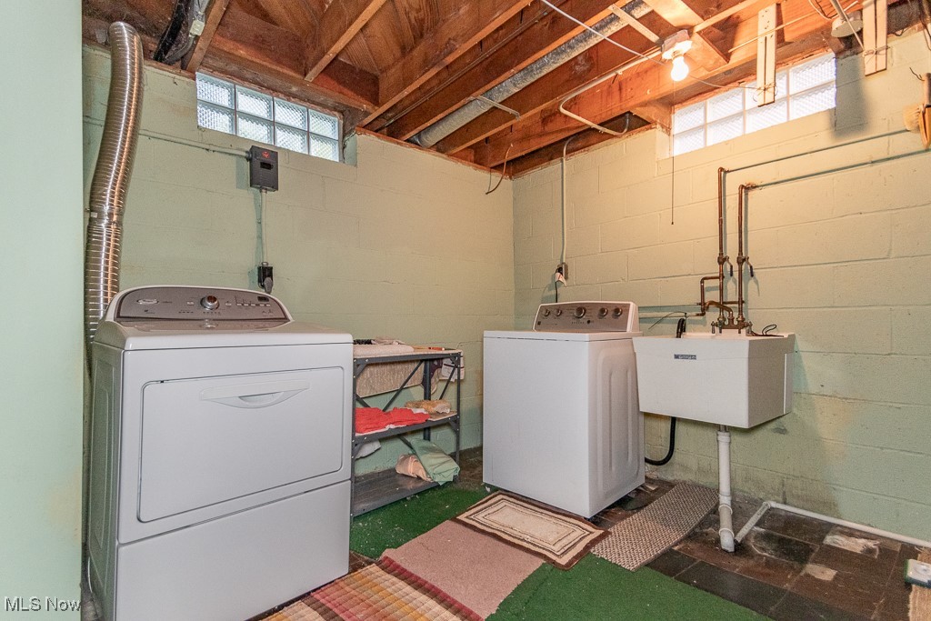 1200 Blanchester Road Lyndhurst OH 44124