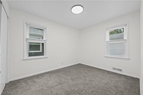 7146 W Parkview Drive Parma OH 44134
