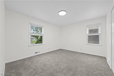 7146 W Parkview Drive Parma OH 44134