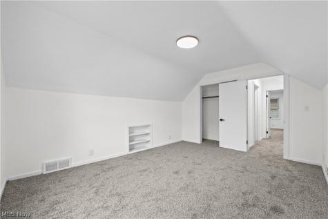 7146 W Parkview Drive Parma OH 44134