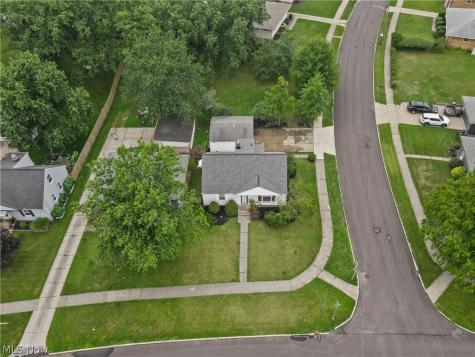7146 W Parkview Drive Parma OH 44134