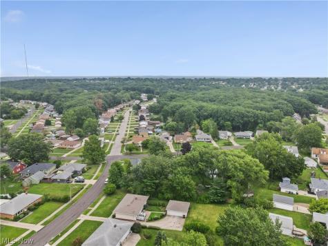 7146 W Parkview Drive Parma OH 44134