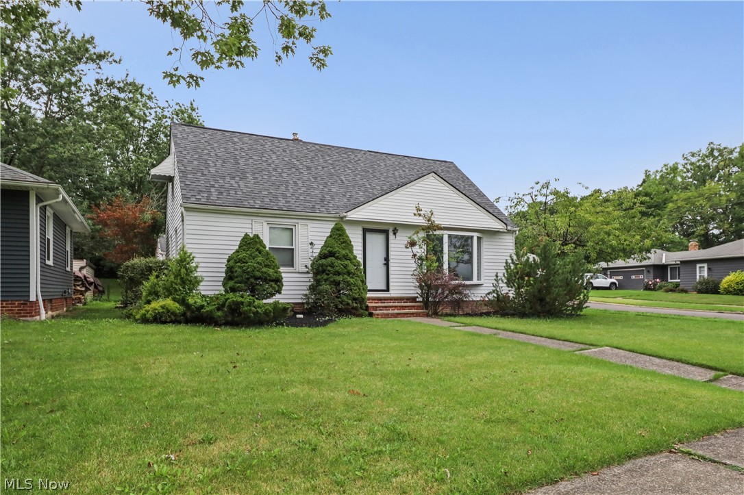 7146 W Parkview Drive Parma OH 44134