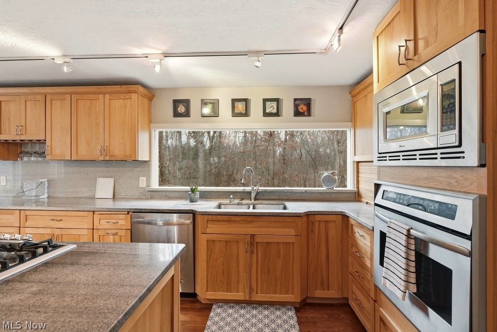 905 Heritage Lane Bath OH 44333