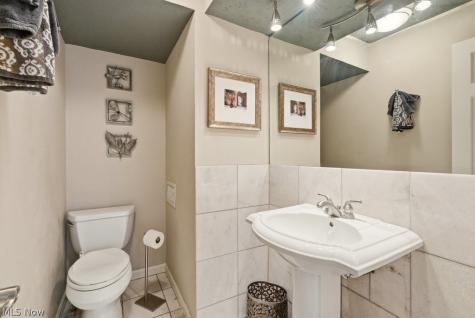 905 Heritage Lane Bath OH 44333