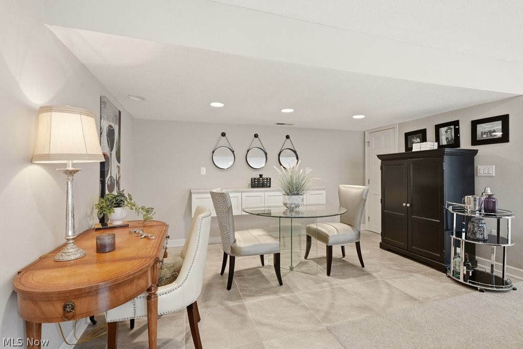 905 Heritage Lane Bath OH 44333
