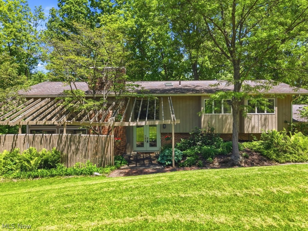 905 Heritage Lane Bath OH 44333