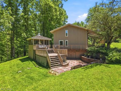 905 Heritage Lane Bath OH 44333