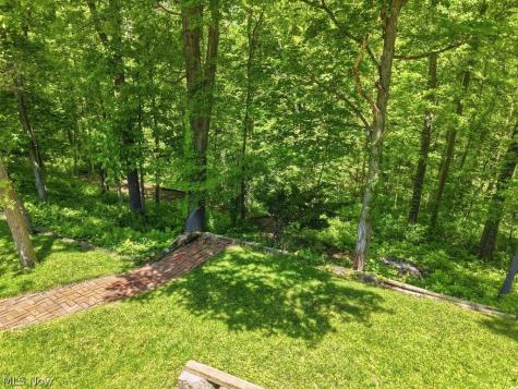 905 Heritage Lane Bath OH 44333