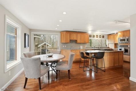 905 Heritage Lane Bath OH 44333