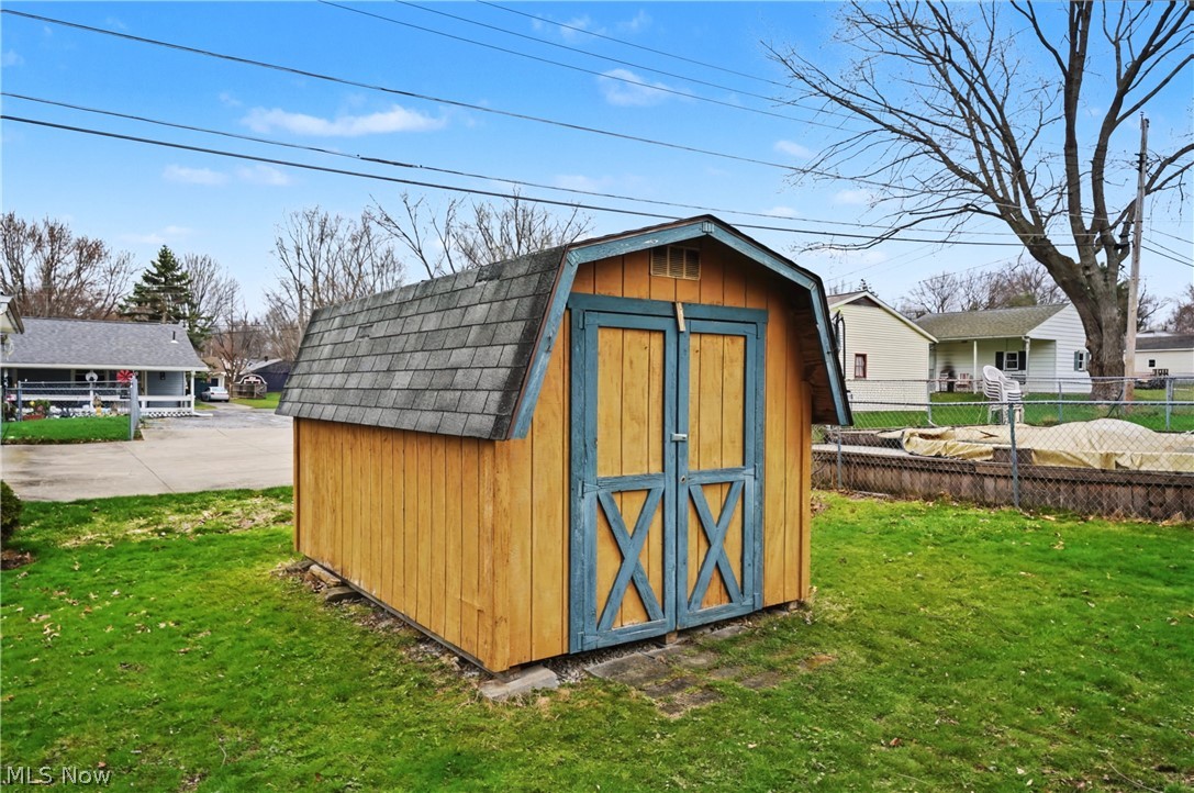 1852 Fairview Court Salem OH 44460