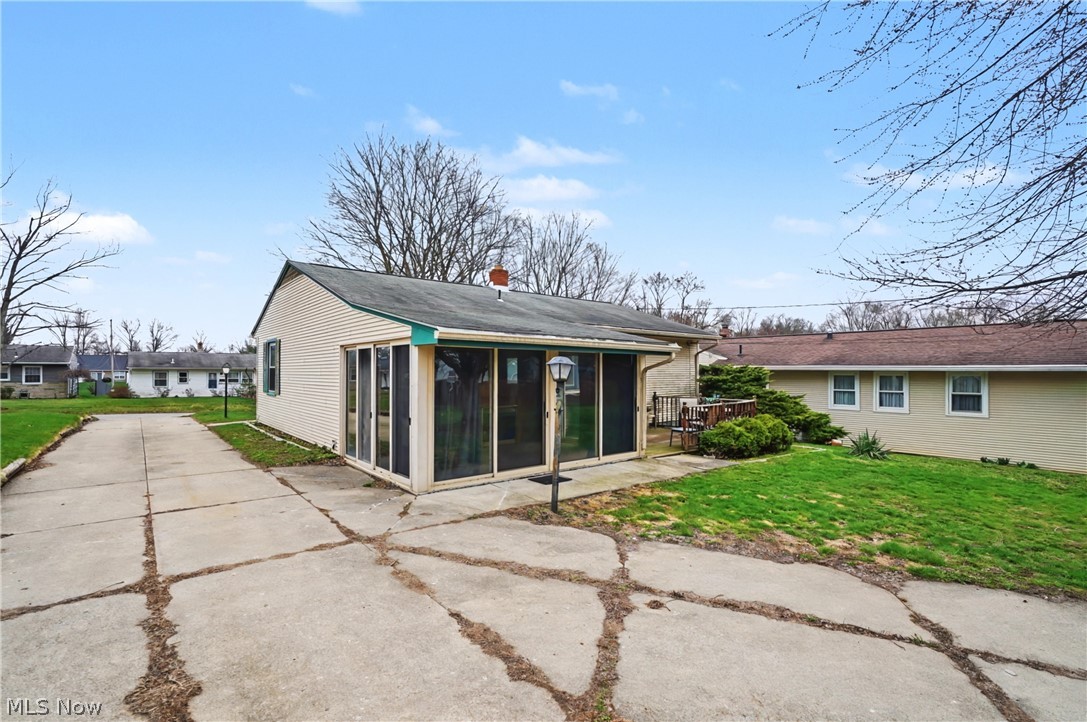 1852 Fairview Court Salem OH 44460