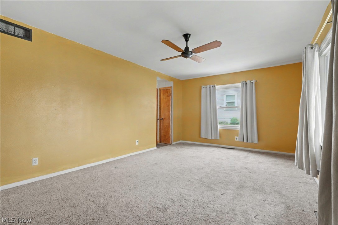 1852 Fairview Court Salem OH 44460
