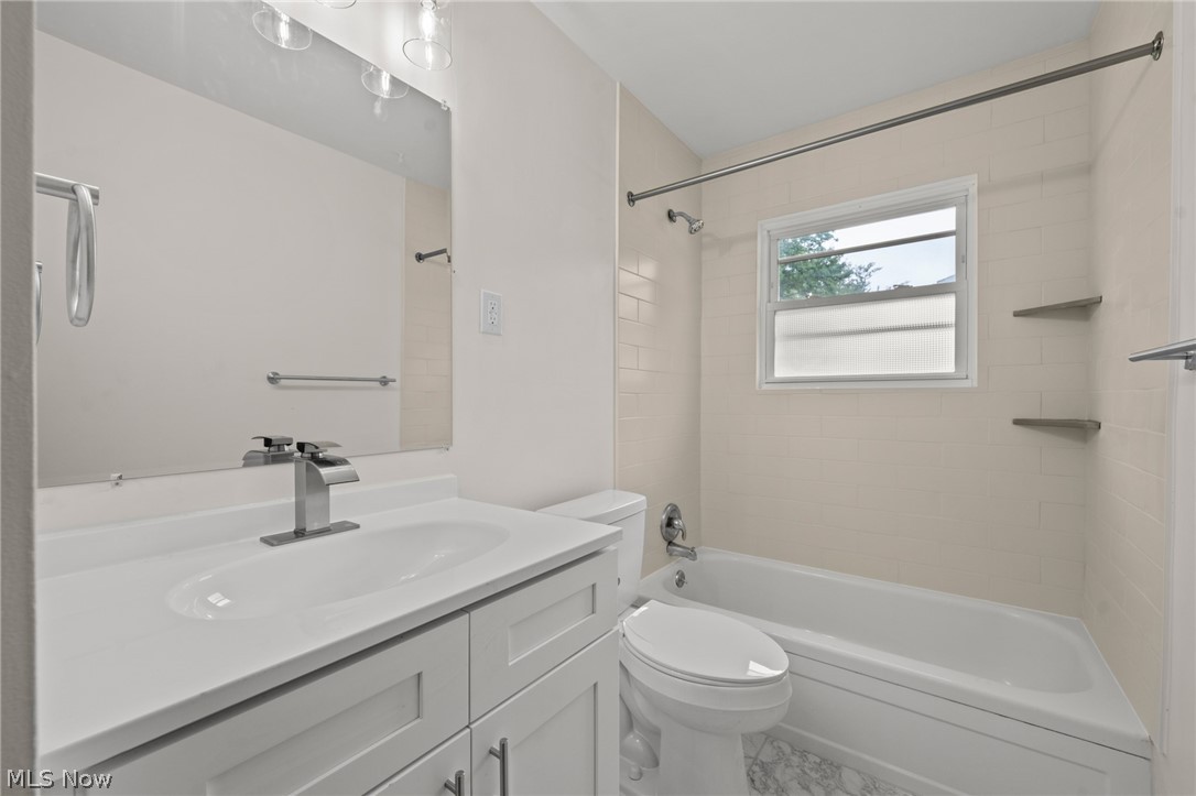 4138 Genevieve Boulevard Stow OH 44224