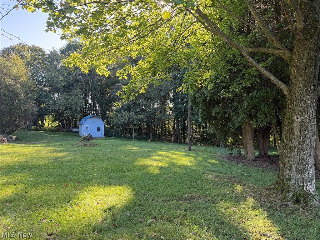 10182 Andora Road NE East Rochester OH 44625