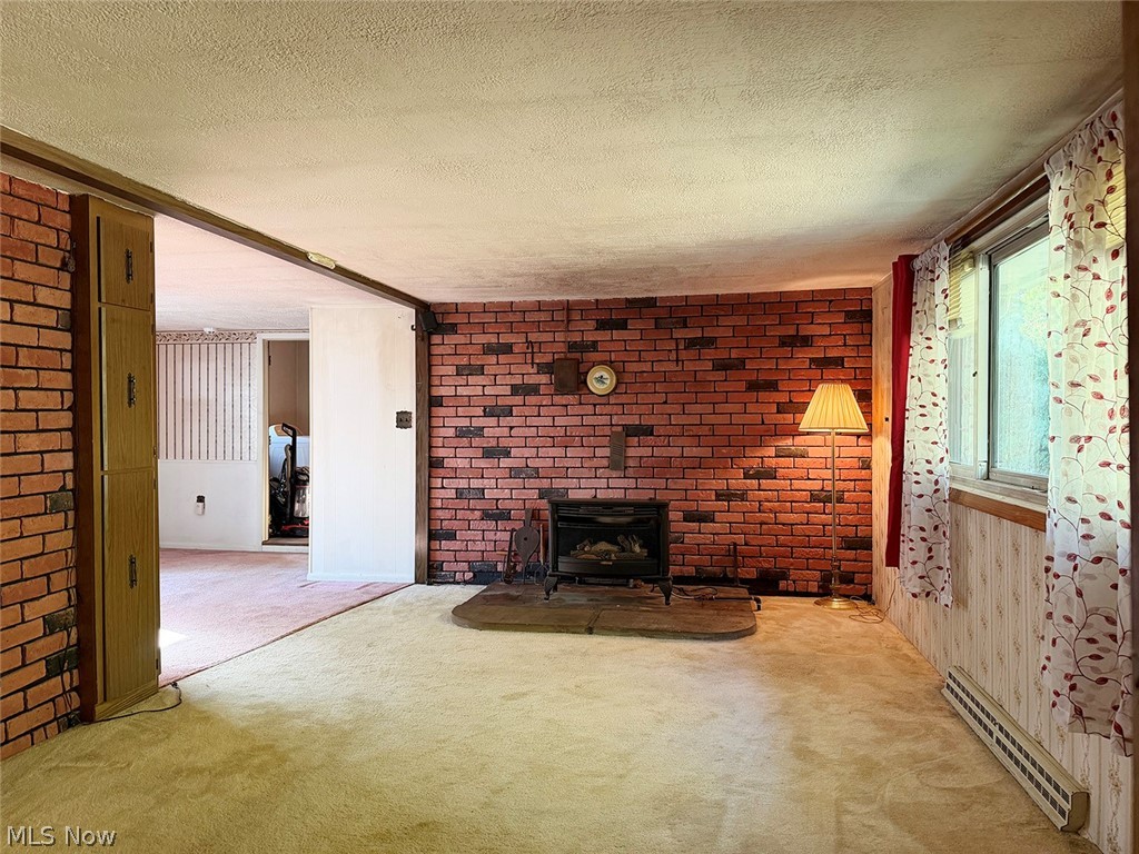 10182 Andora Road NE East Rochester OH 44625