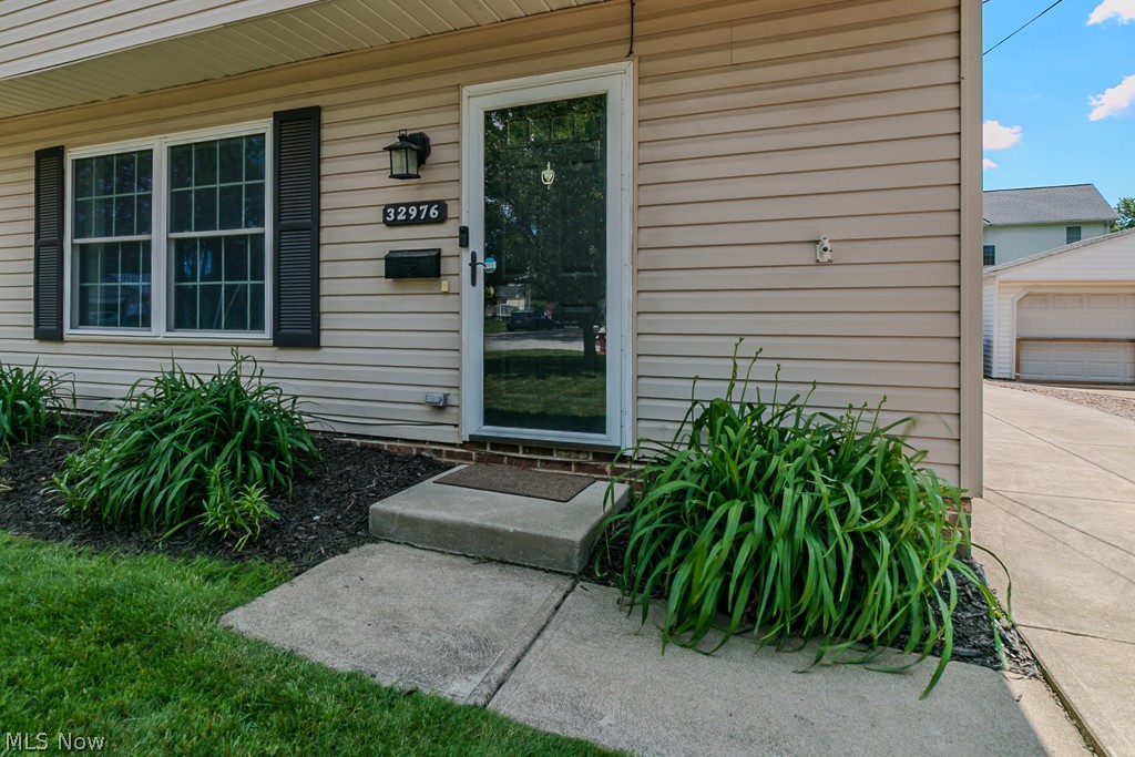 32976 Edward Avenue Eastlake OH 44095