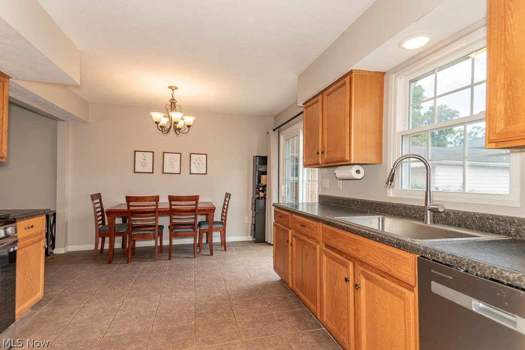 32976 Edward Avenue Eastlake OH 44095