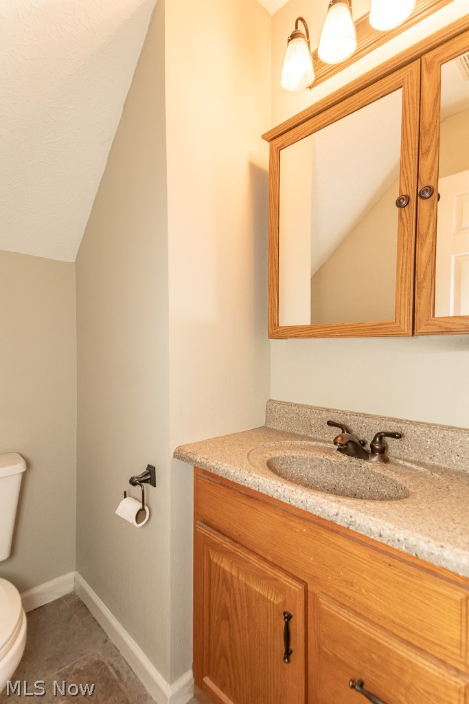 32976 Edward Avenue Eastlake OH 44095
