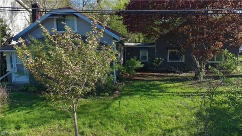 206 Olivet Avenue Akron OH 44319
