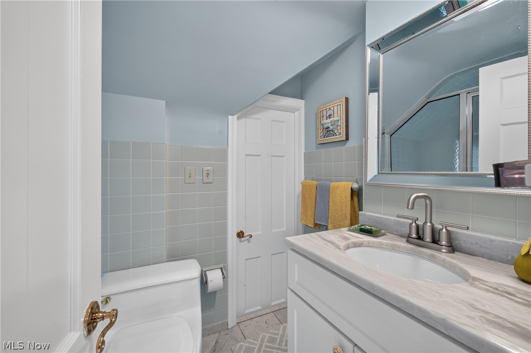 33433 Pinetree Road Pepper Pike OH 44124