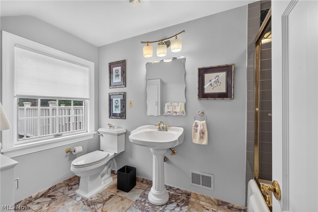 33433 Pinetree Road Pepper Pike OH 44124