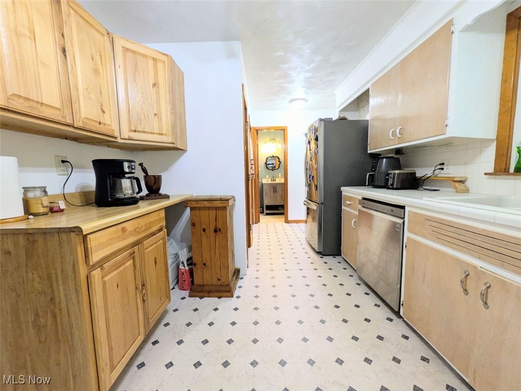 3603 Silvieus Drive Ashtabula OH 44004