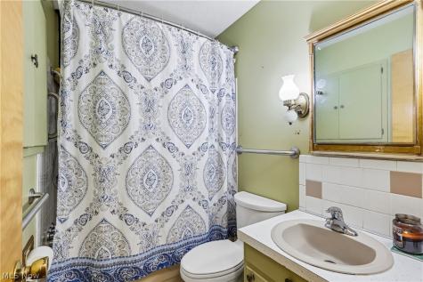 4908 Encino Drive Akron OH 44319