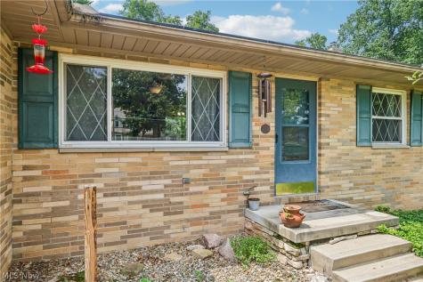 4908 Encino Drive Akron OH 44319