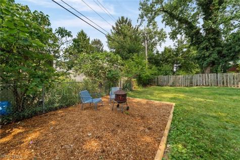 15312 Edolyn Avenue Cleveland OH 44111