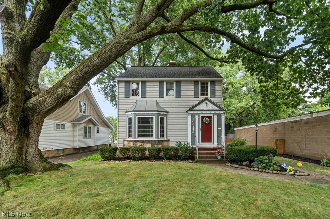 15312 Edolyn Avenue Cleveland OH 44111