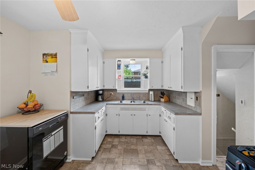 15312 Edolyn Avenue Cleveland OH 44111