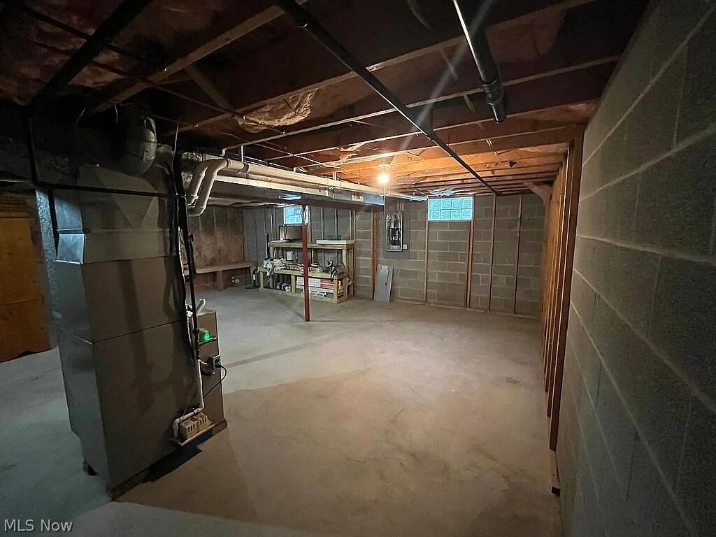 1077 Sutherland Avenue Akron OH 44314