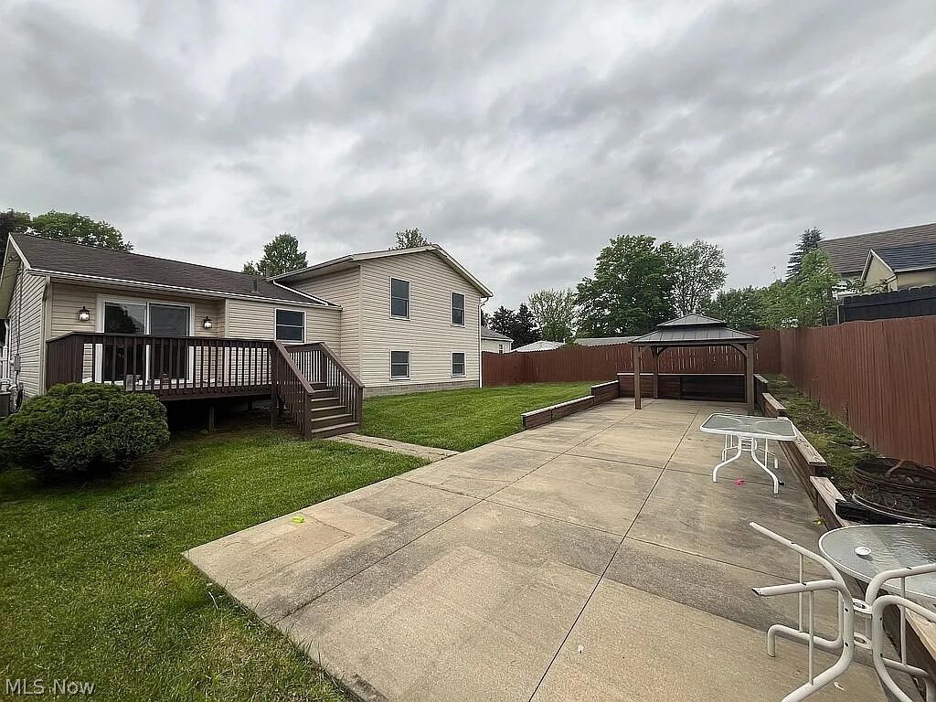 1077 Sutherland Avenue Akron OH 44314