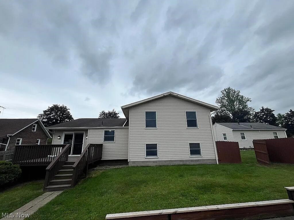 1077 Sutherland Avenue Akron OH 44314