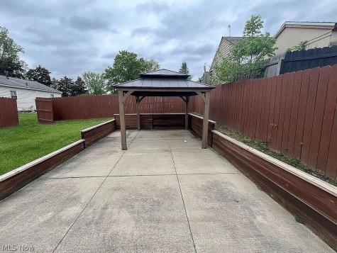 1077 Sutherland Avenue Akron OH 44314