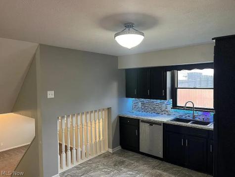 1077 Sutherland Avenue Akron OH 44314