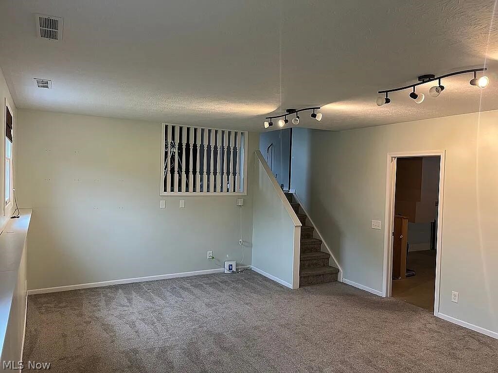 1077 Sutherland Avenue Akron OH 44314